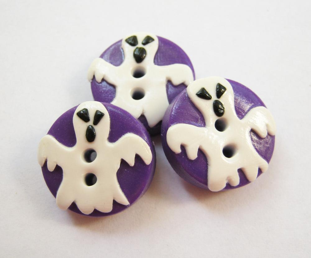 Buhuhuu- set of 3 polymer clay buttons (3/4")