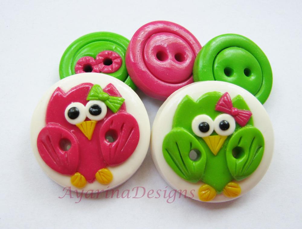 Pink & Green owls - set of 5 polymer clay buttons
