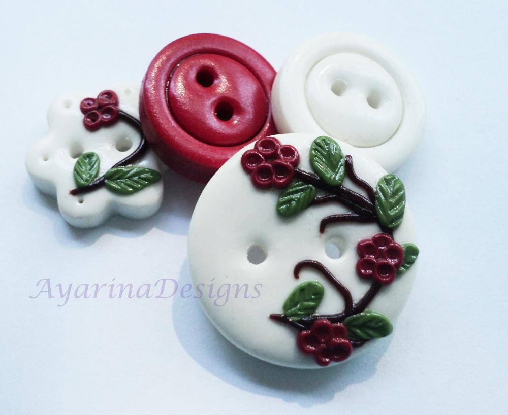 Red blossom - set f 4 polymer handmade buttons